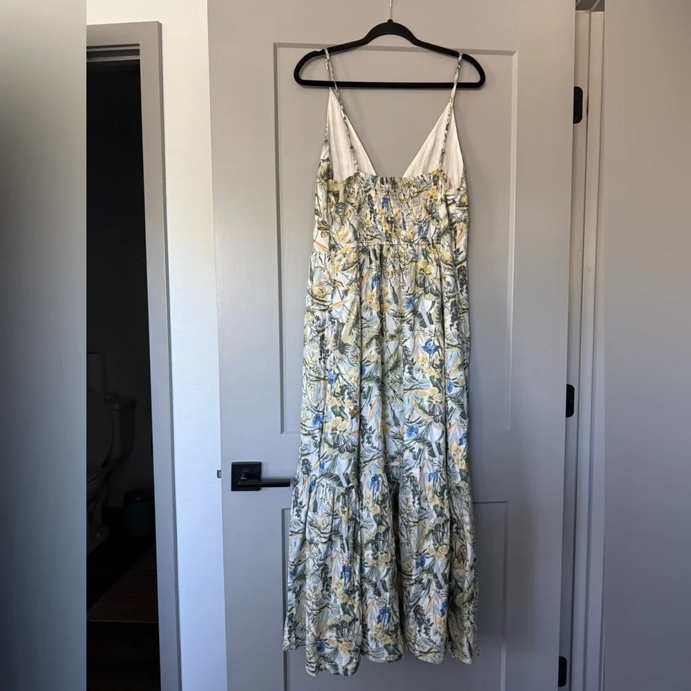 Abercrombie & Fitch plunge maxi Linen Blend dress in tropical print Large